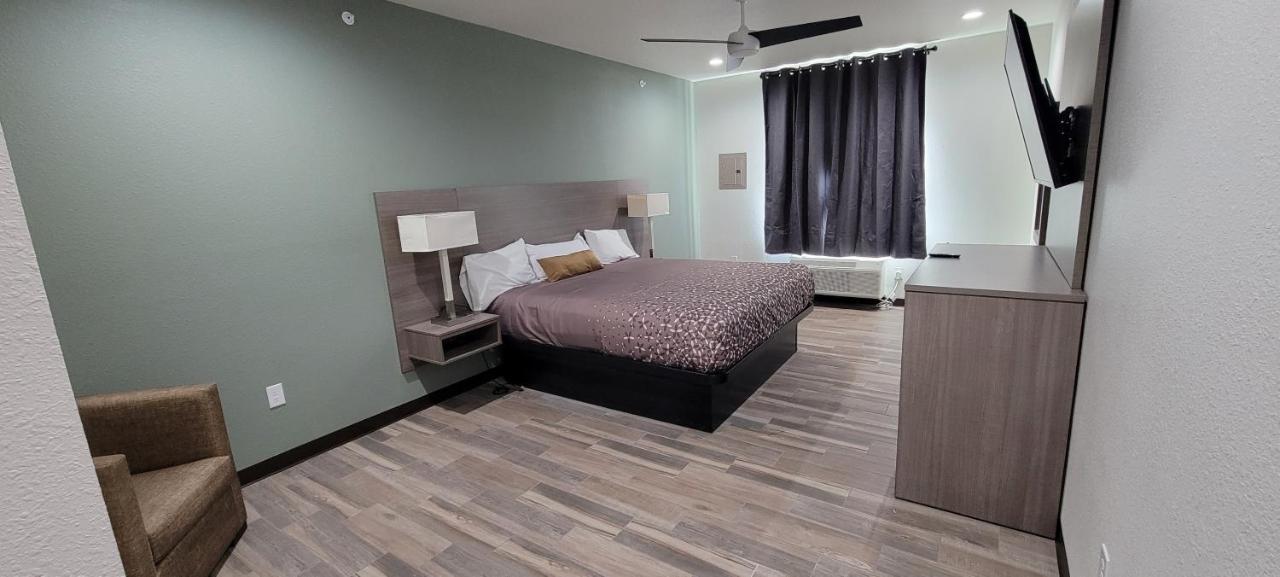 2 Double Beds pet Friendly
