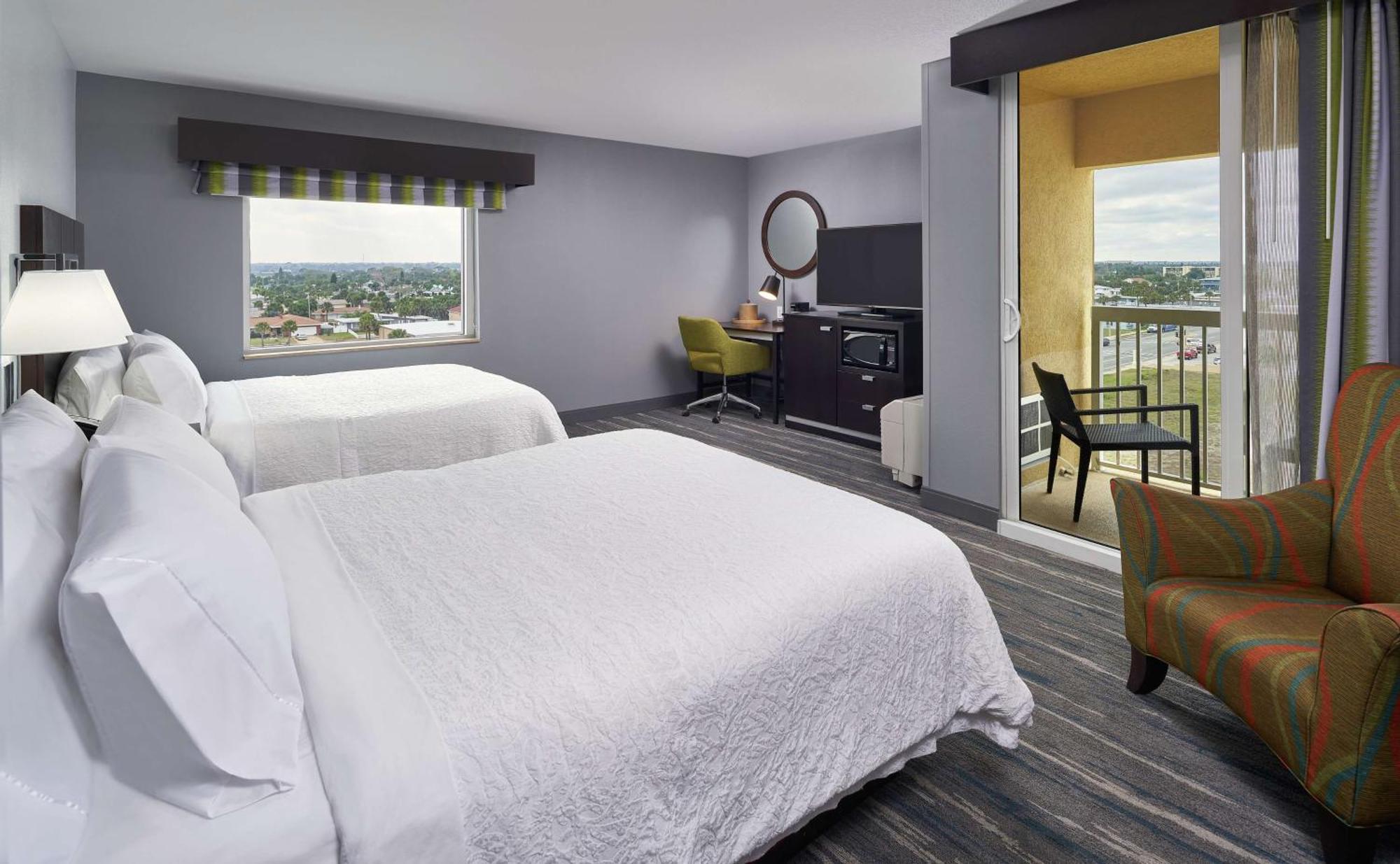 Queen Room - Partial Ocean View