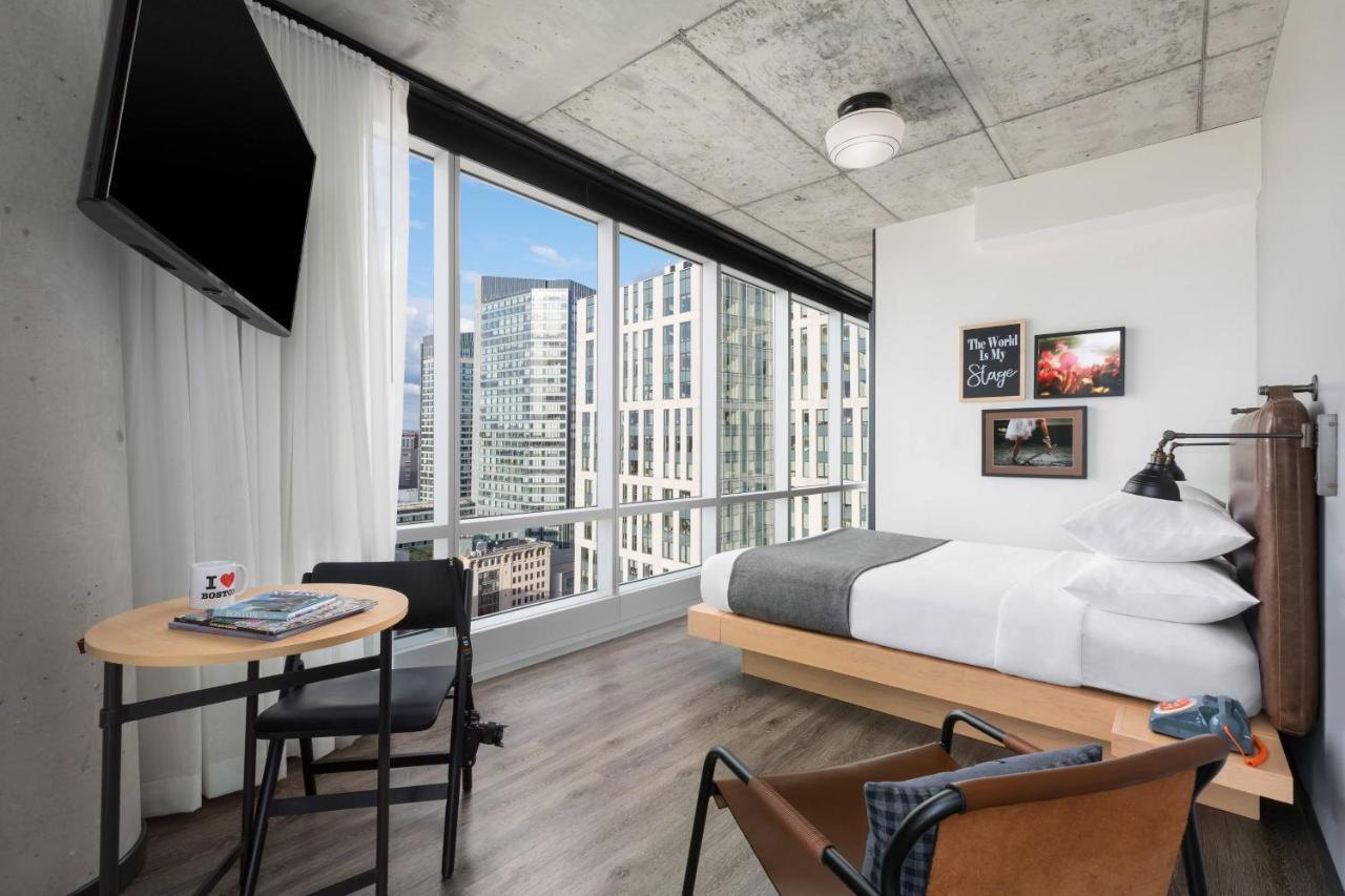 Wicked Awesome view, Corner room