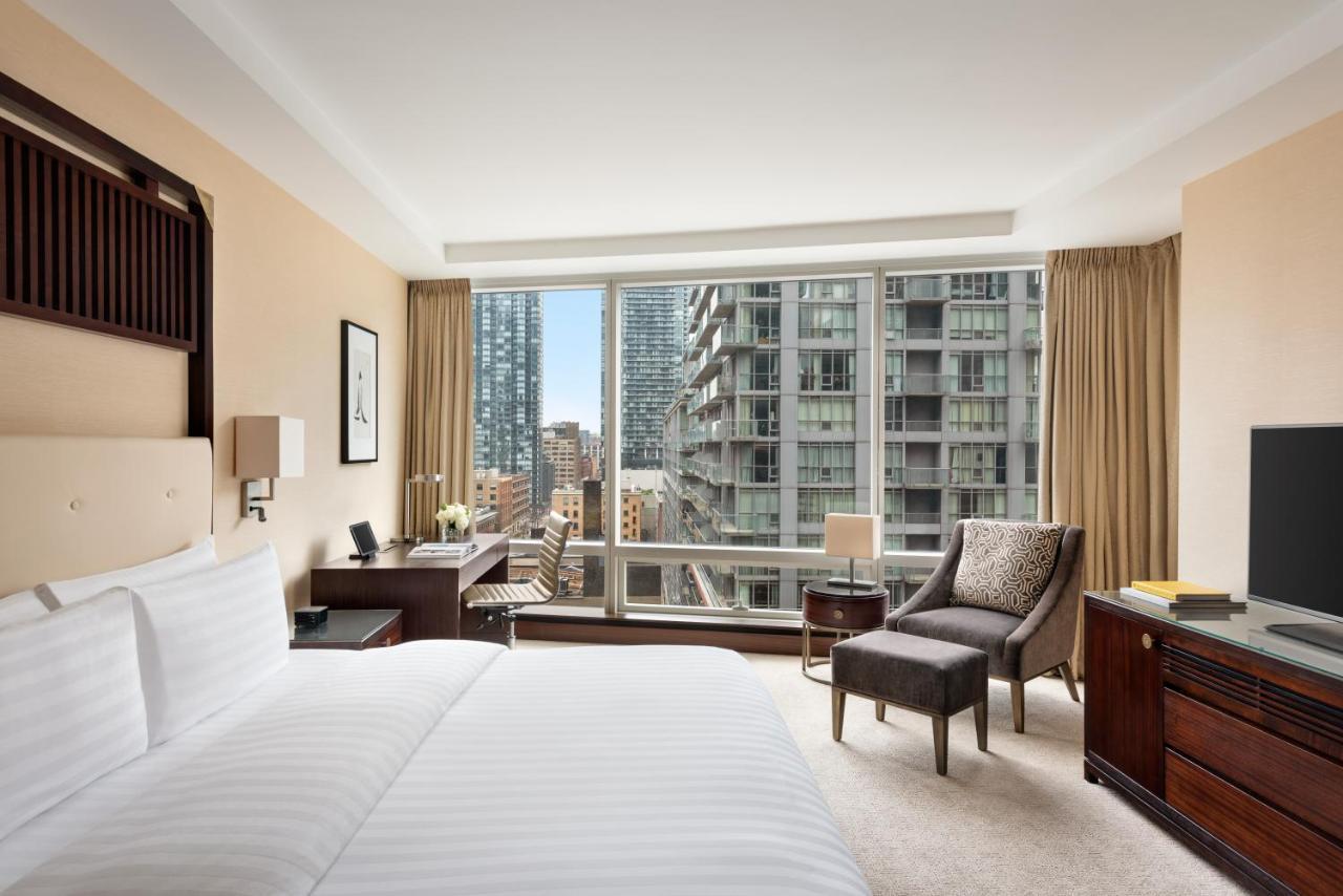 Executive Terrace Room