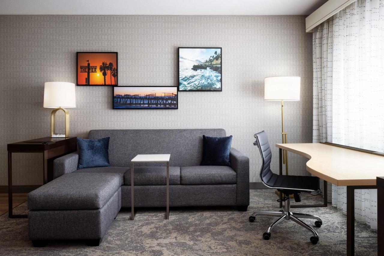 King Studio with Sofa Bed