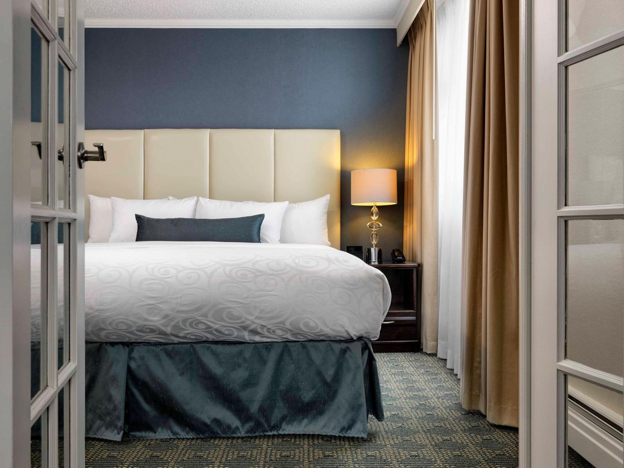 One-Bedroom Suite