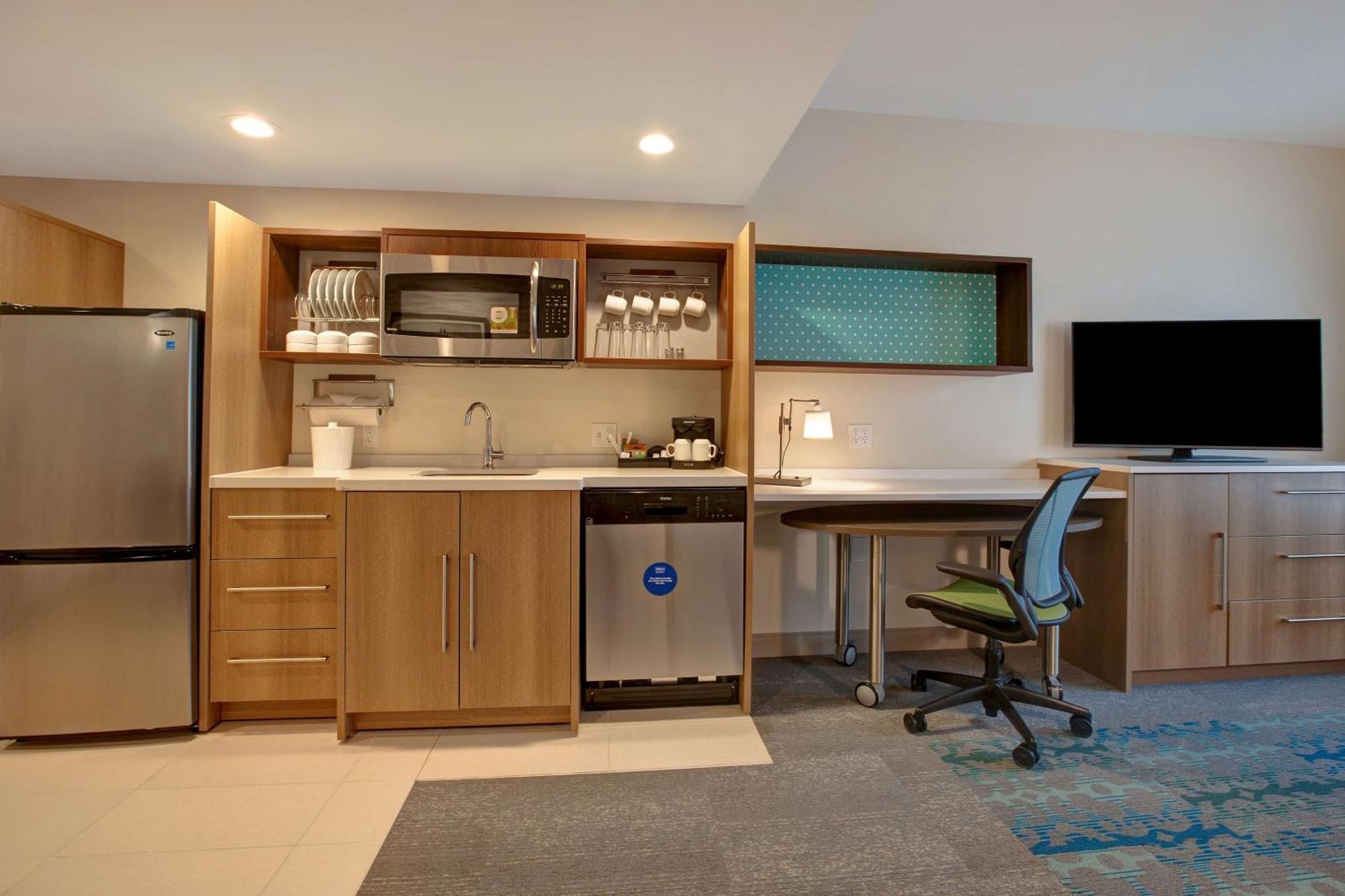 One-Bedroom King Suite Non-Smoking