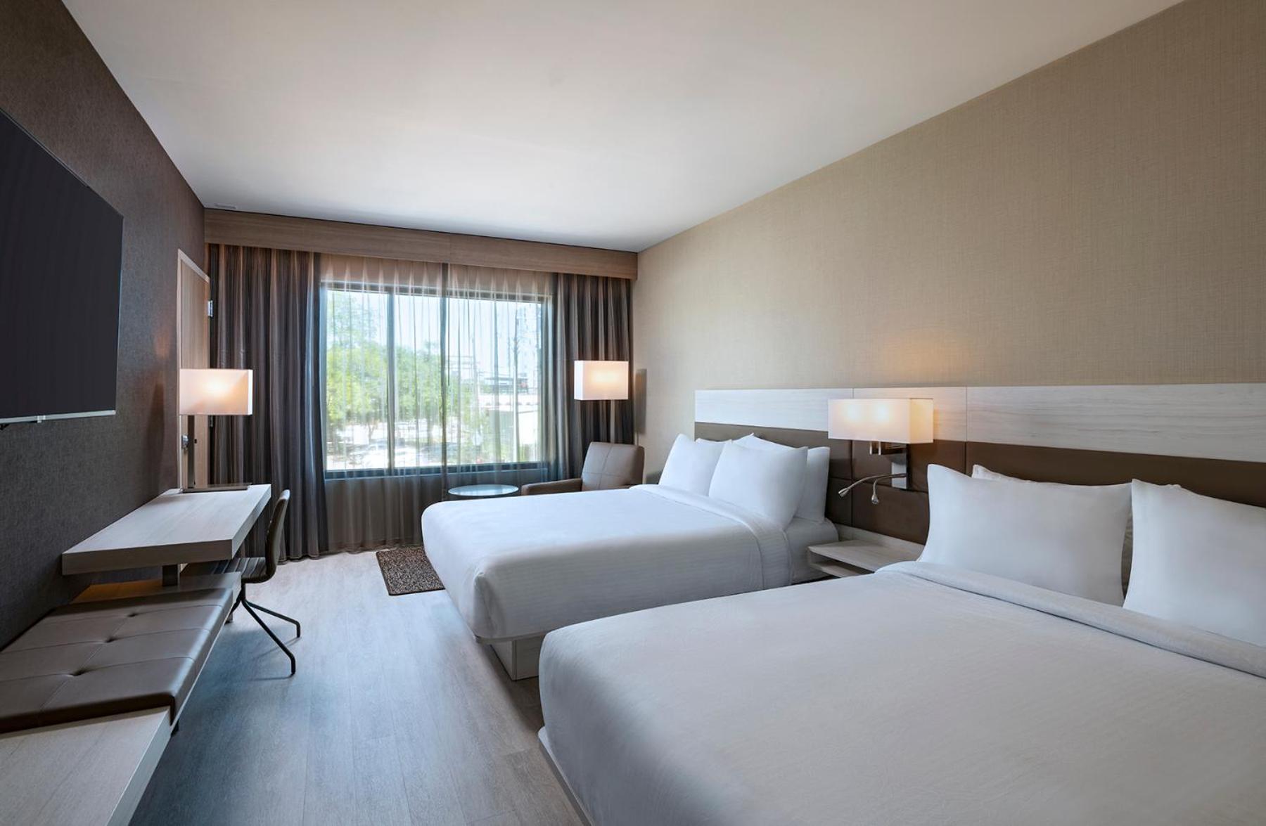 Queen Room Two Queen Beds City View