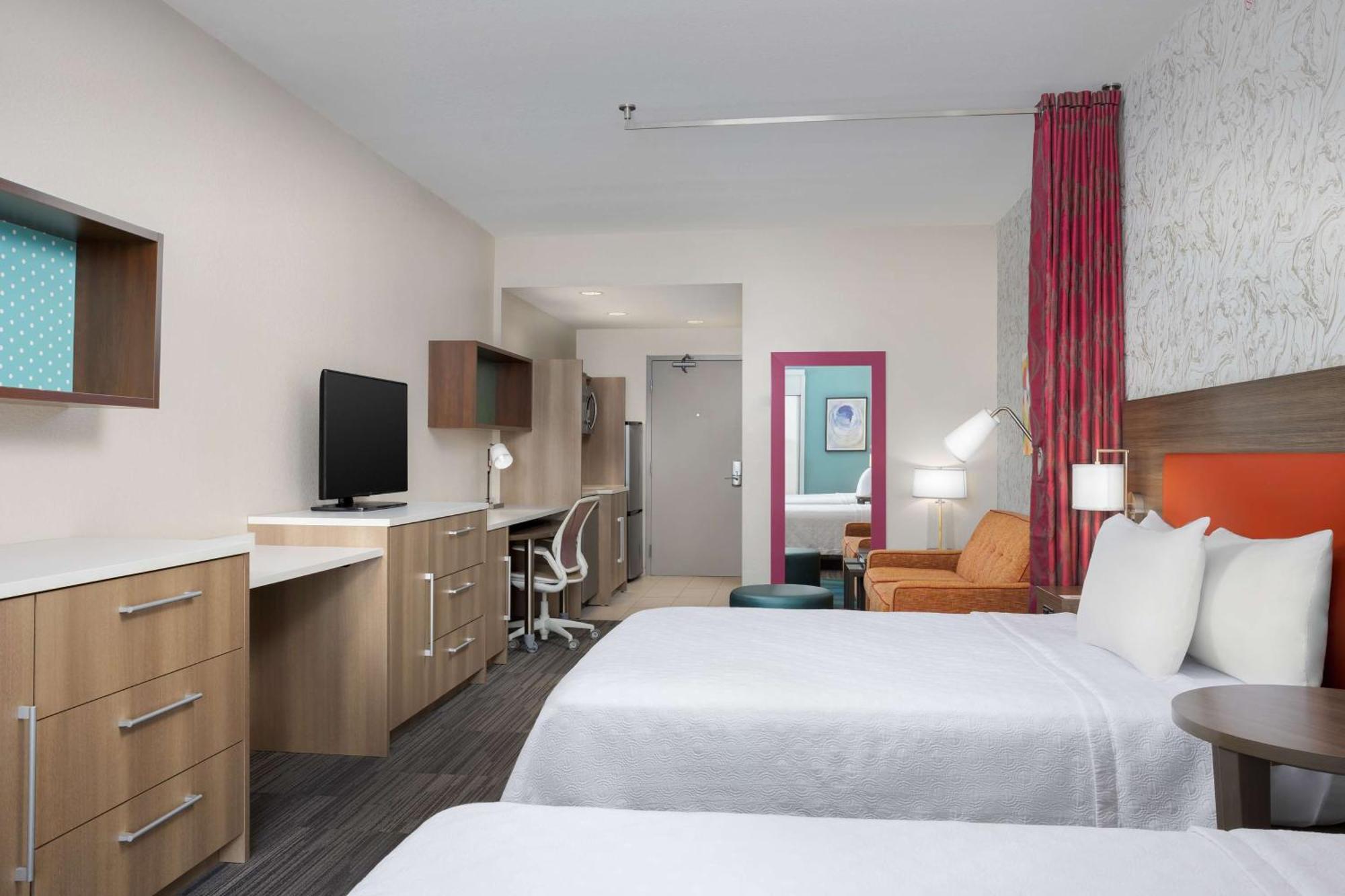 Queen Studio Two Queen Beds Non-Smoking