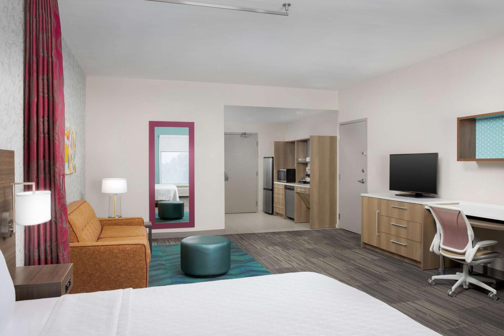 King Suite Mobility Access or Non-Smoking