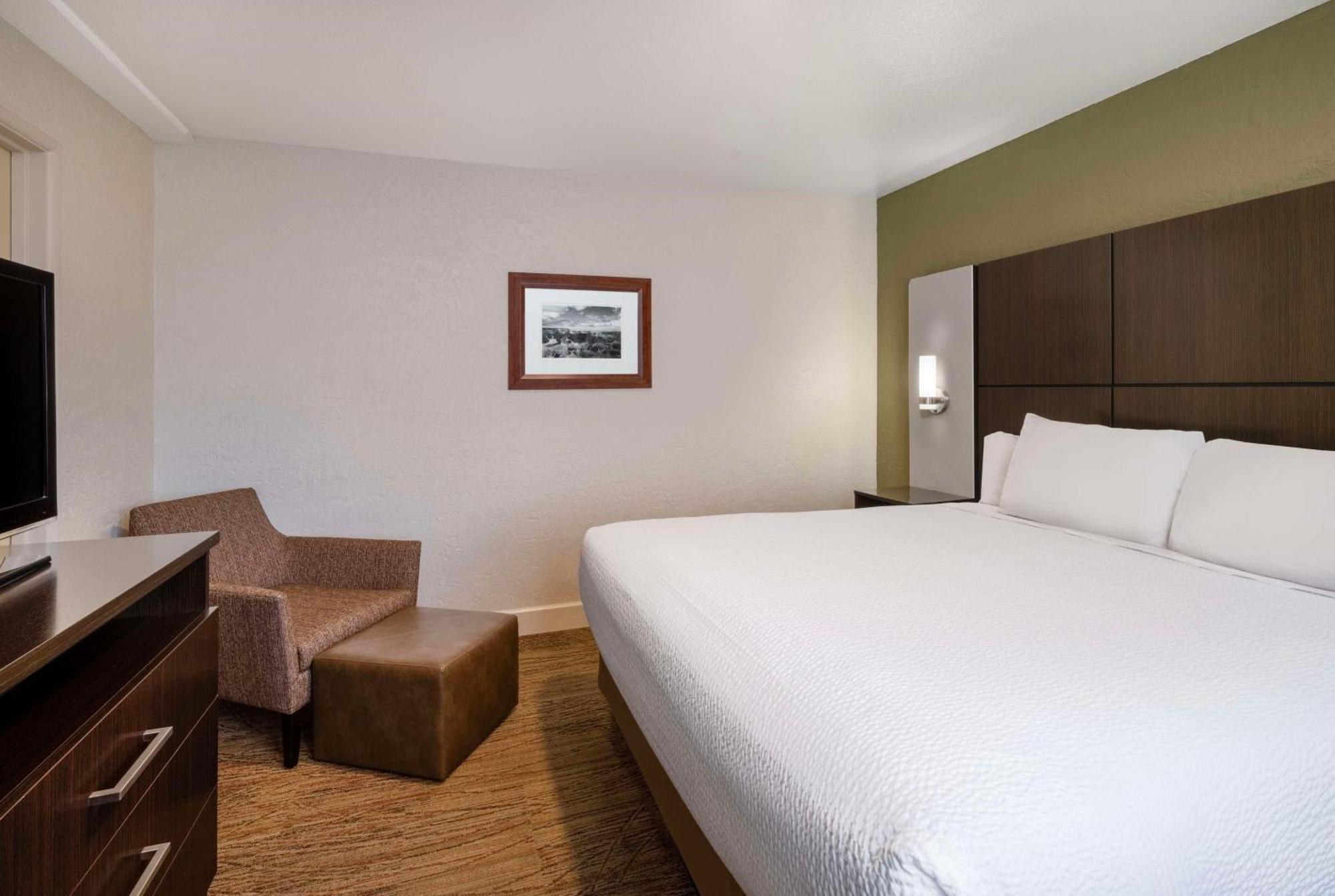 Family Suite - Non-Smoking