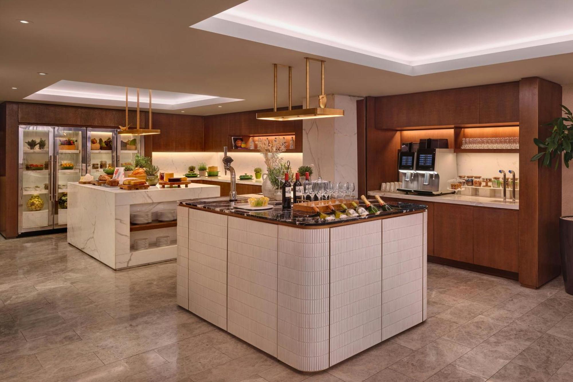 Executive Room, Executive lounge access, 1 King