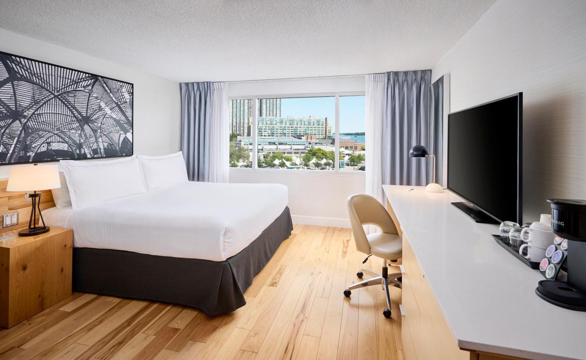 King Room with City View - Non Smoking