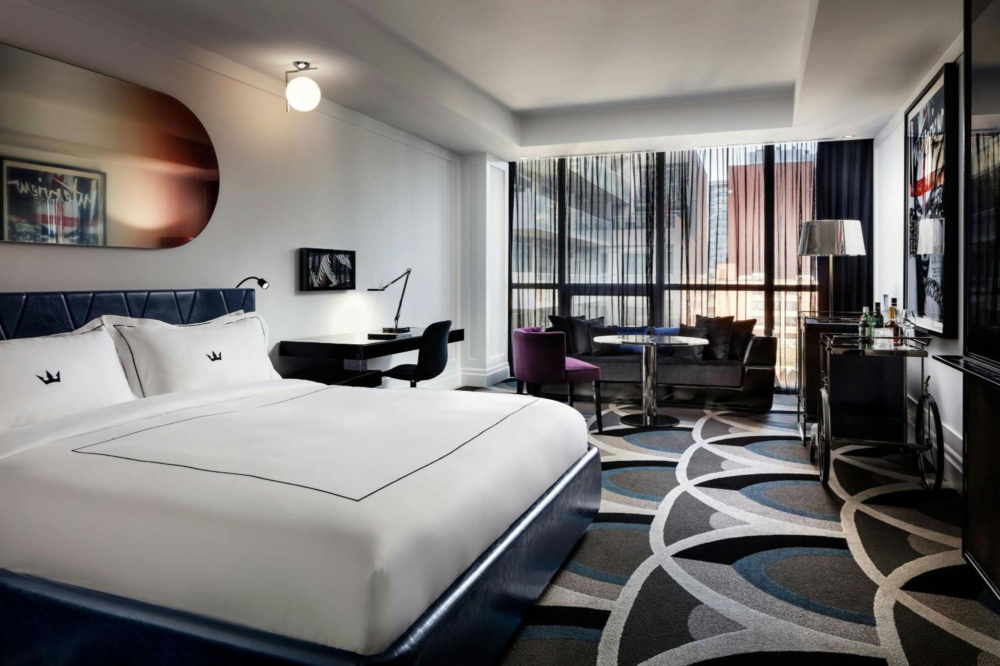 The Frank King Room City View