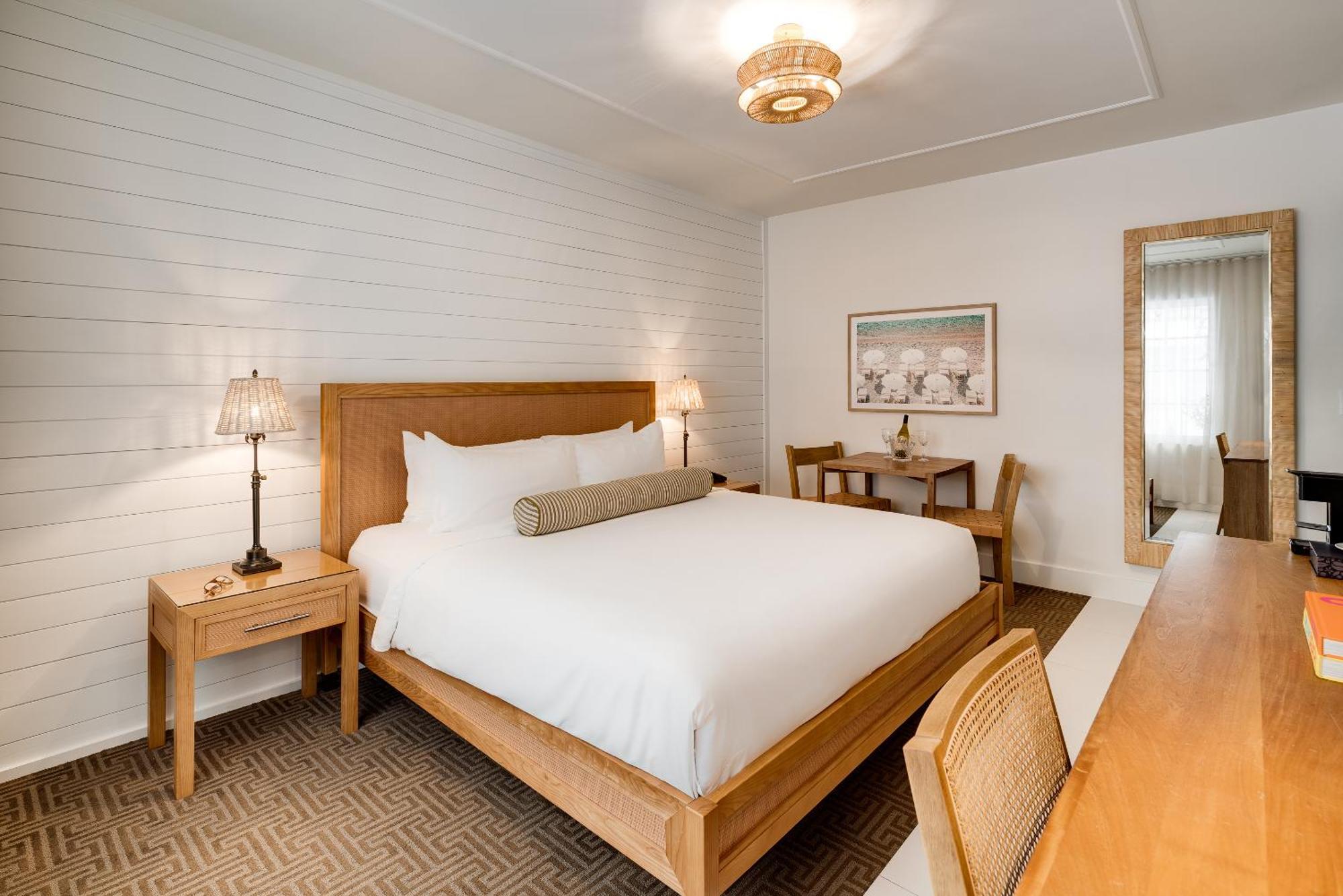 Deluxe Park View King Room