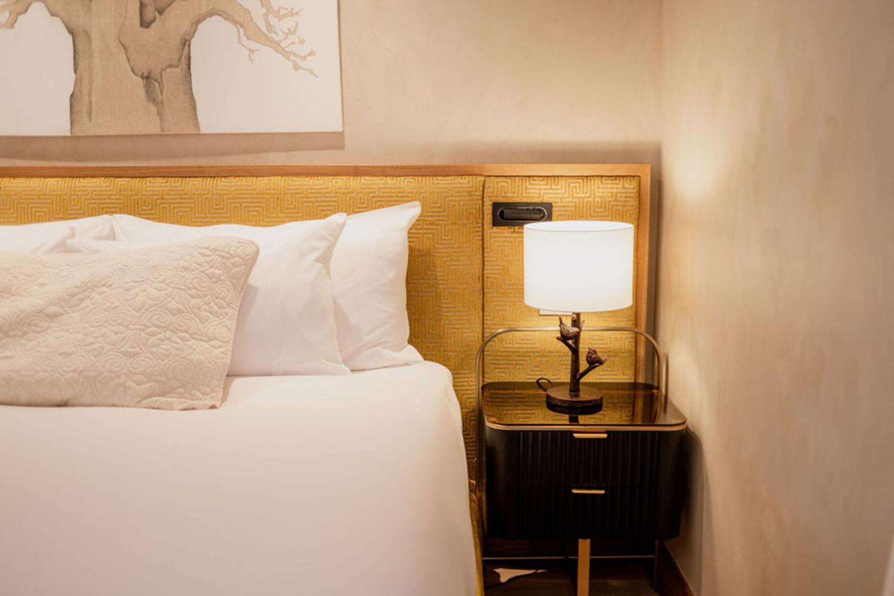 Comfort King Room