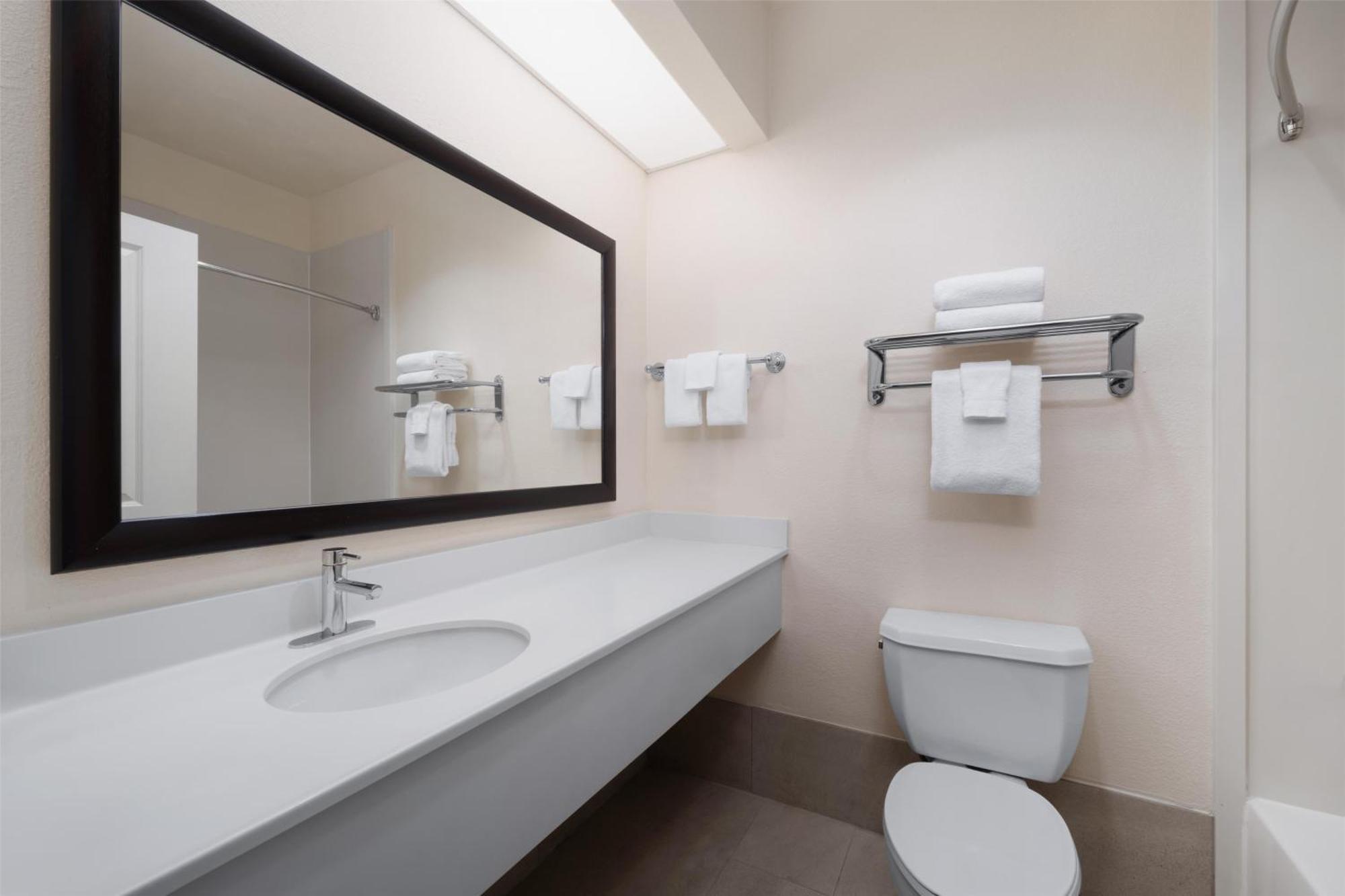 King Suite with Kitchen
