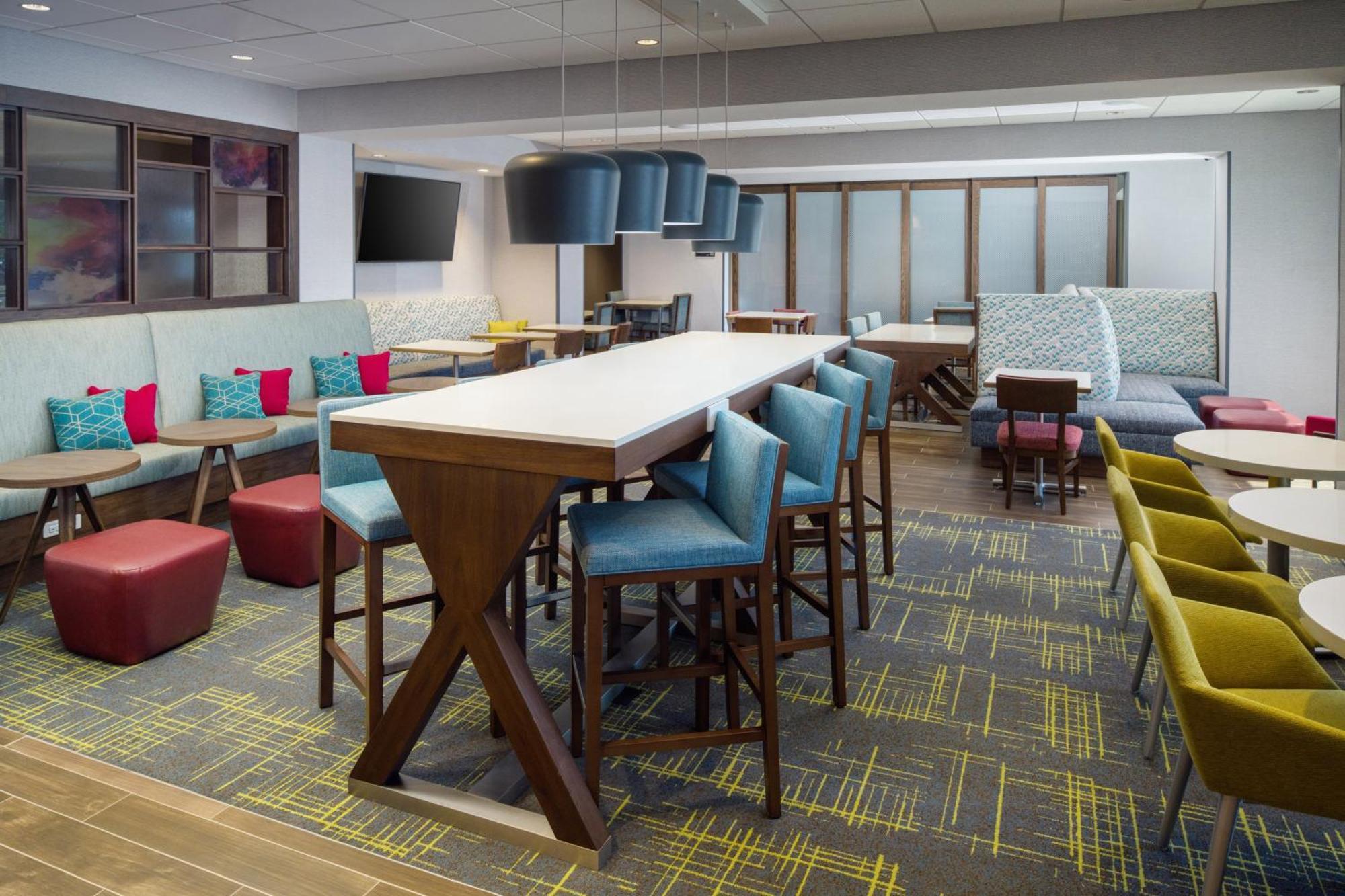 King Room - Hearing Access/Non-Smoking