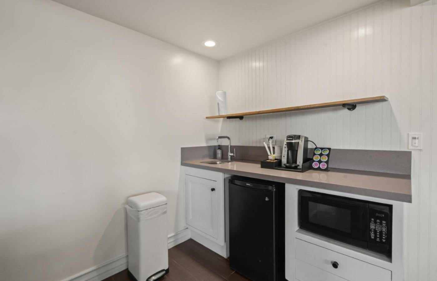 Bayside Bungalow Suite