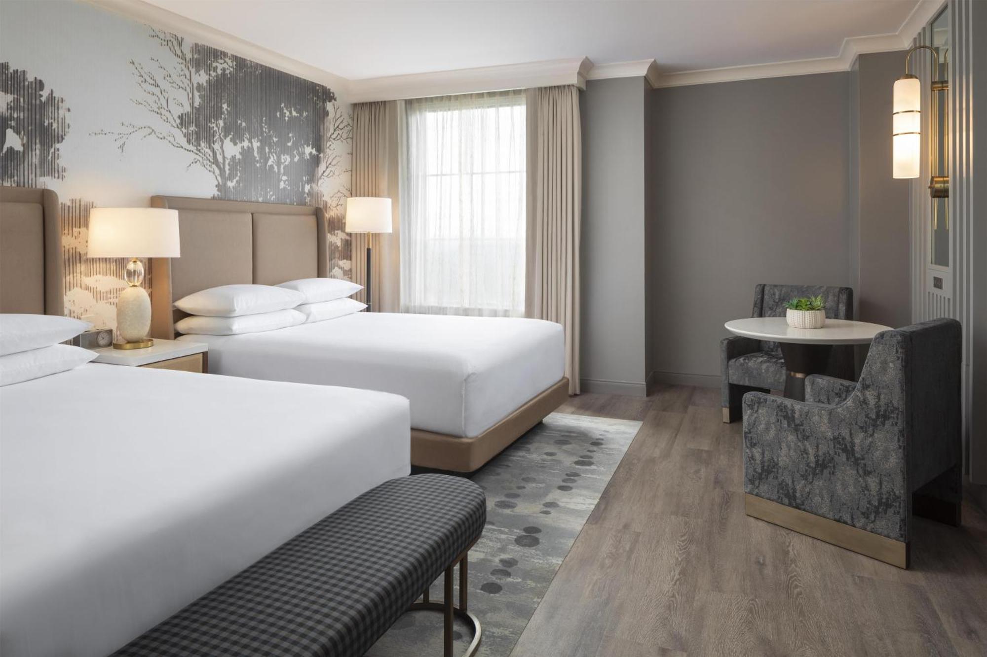 Queen Room with Two Queen Beds and Accessible Tub