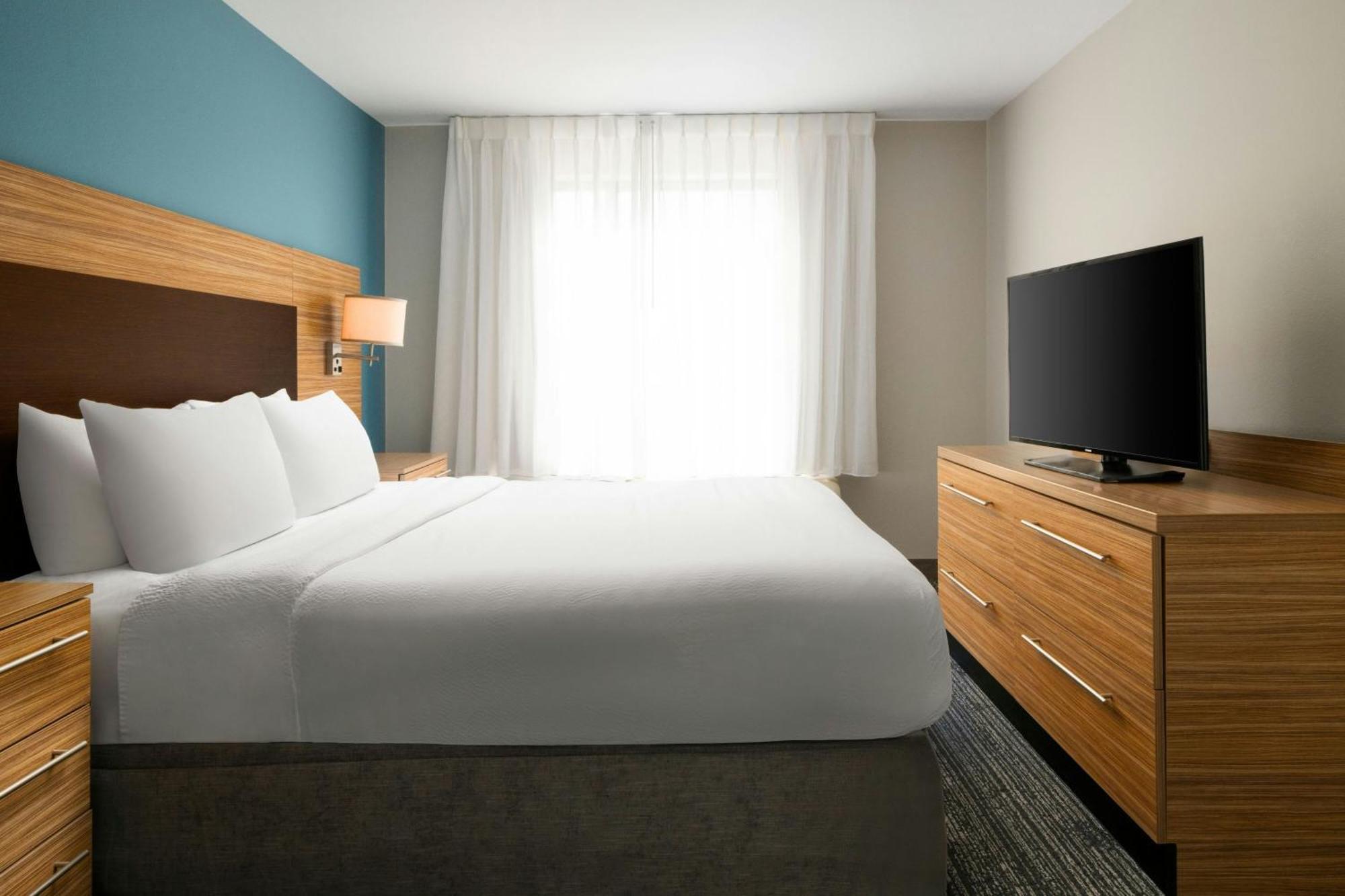 One Bedroom King Suite Sofabed