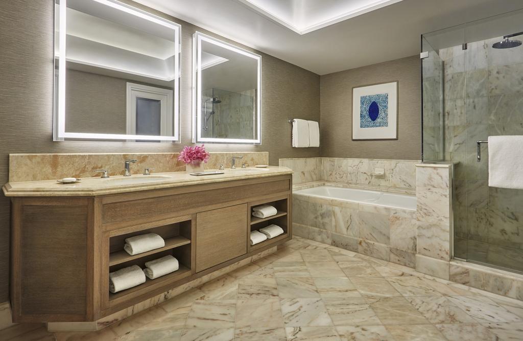 Deluxe Club Ocean View Room with Two Queen Beds