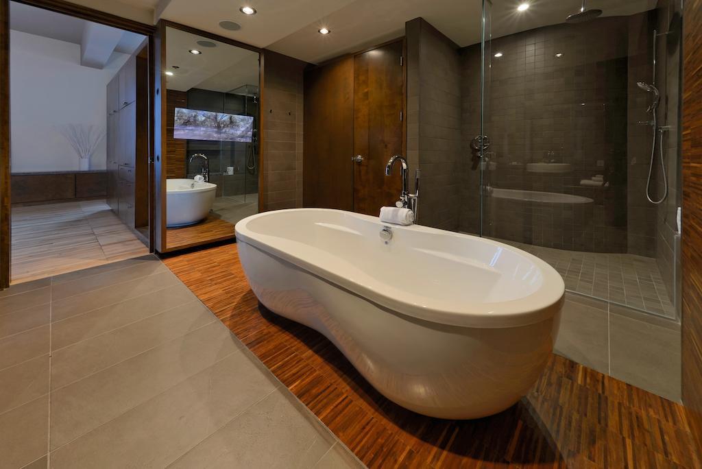 Penthouse Suite