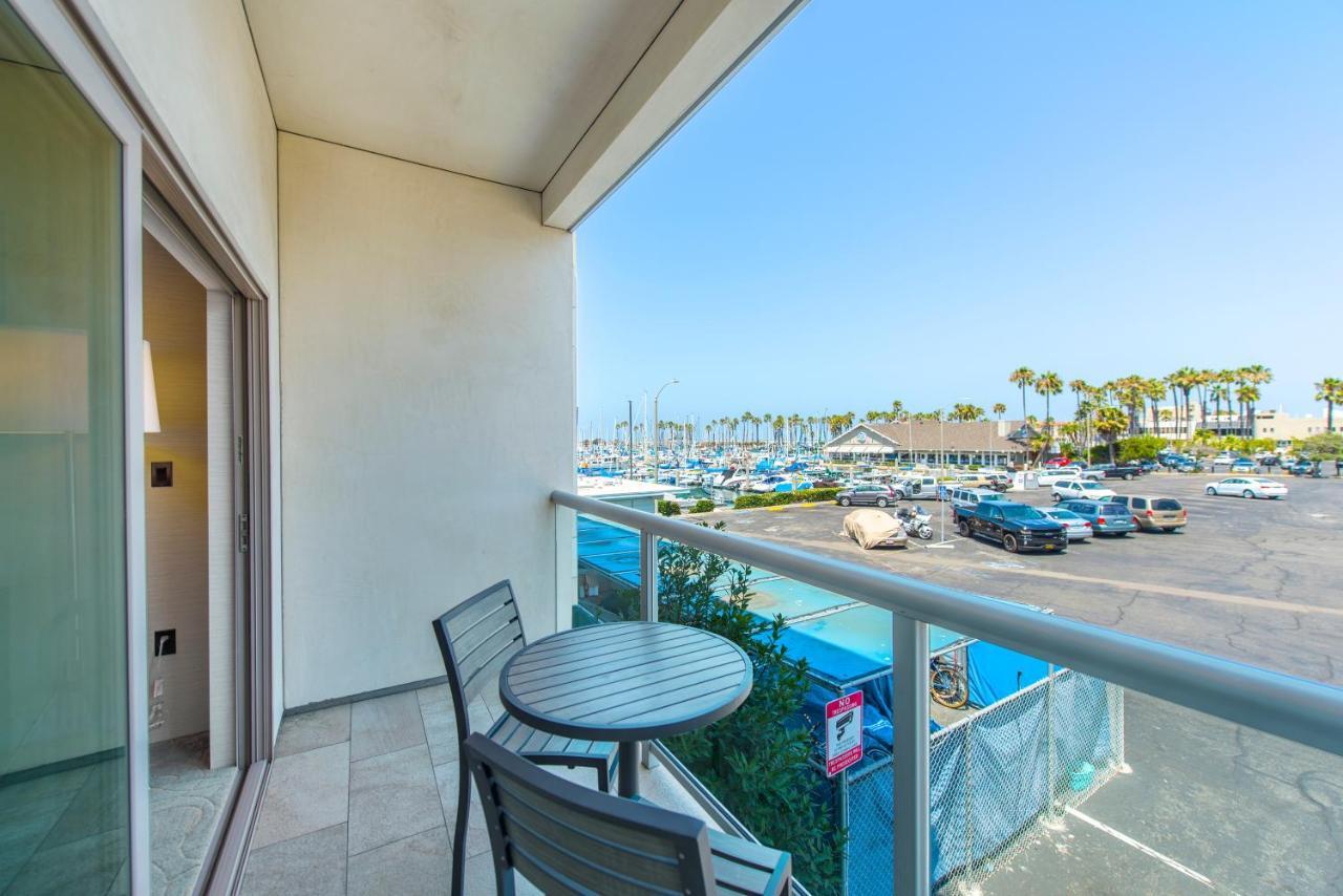 Deluxe Double Queen Room with Balcony View