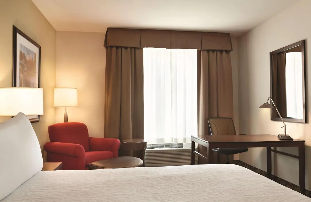 Hilton Garden Inn Boston Logan Airport-1