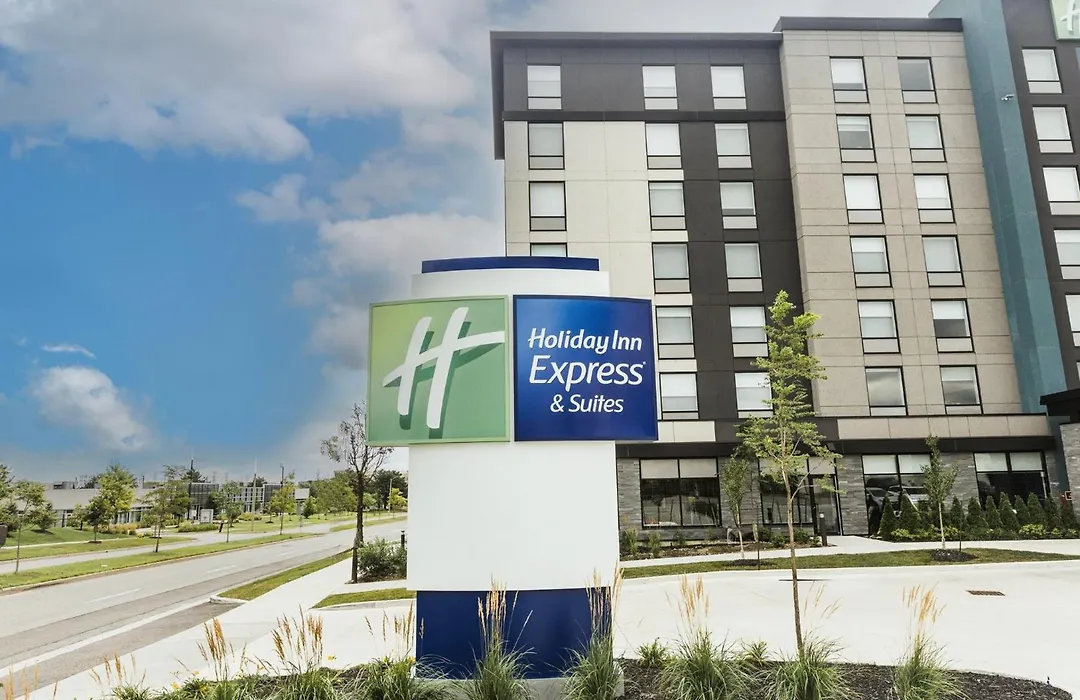 Holiday Inn Express & Suites Toronto Airport South By Ihg-1
