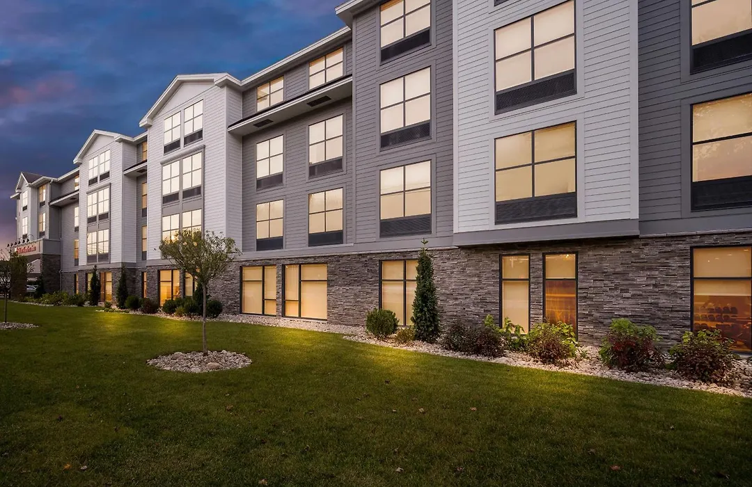 Hilton Garden Inn North Conway-1