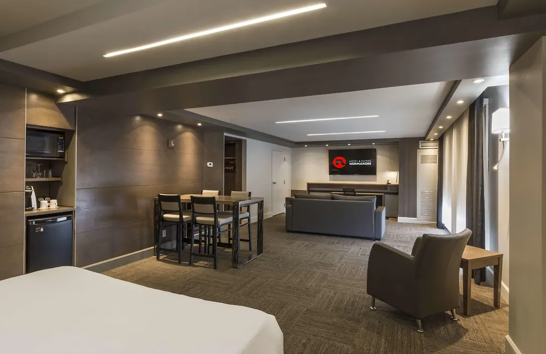 Hotel & Suites Normandin Quebec-1