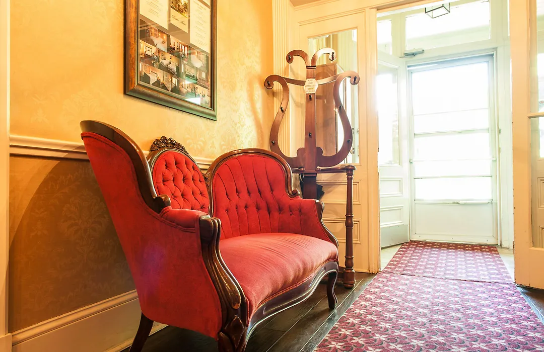 Dundee Arms Inn-1