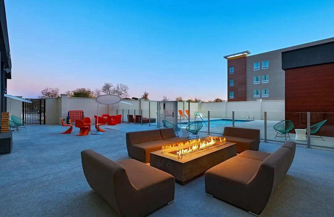 Aloft By Marriott Waco Downtown-1