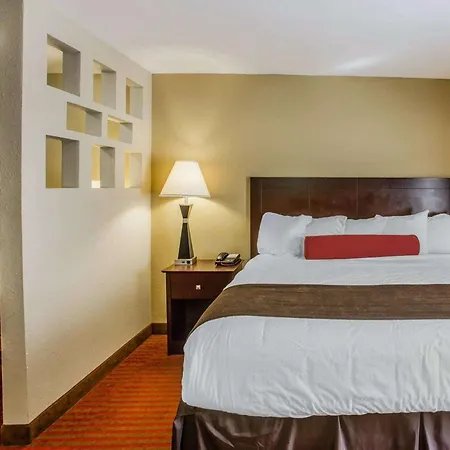 Quality Suites Nashville Airport-3