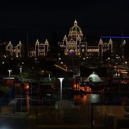Victoria Regent Waterfront Hotel & Suites-3