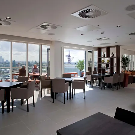 Hyatt House London Stratford - Aparthotel-2