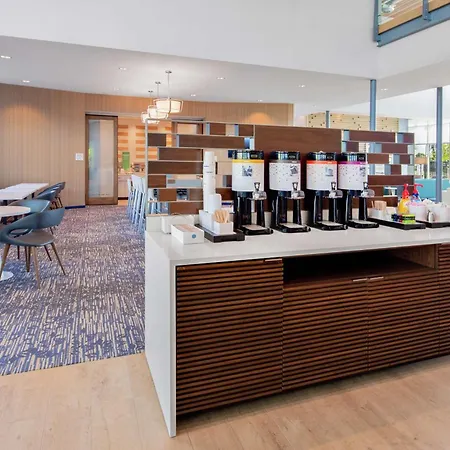 Hampton Inn & Suites San Diego Airport Liberty Station-2