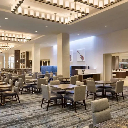 Embassy Suites By Hilton Denton Convention Center-3