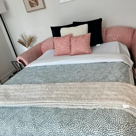 Downtown Toronto Condo Suite-3