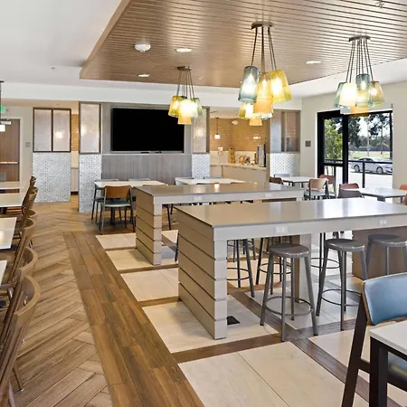 Fairfield Inn & Suites By Marriott San Diego Pacific Beach-3