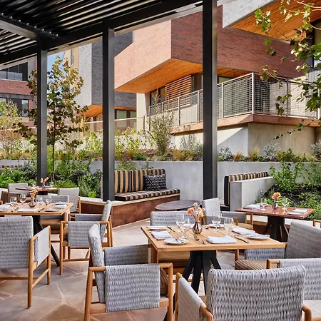 Bowie House, Auberge Collection-2