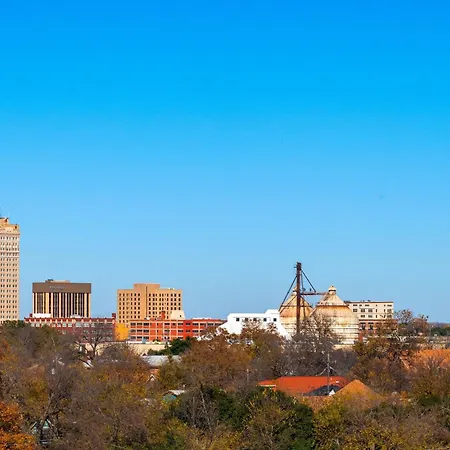 Aloft By Marriott Waco Downtown-2