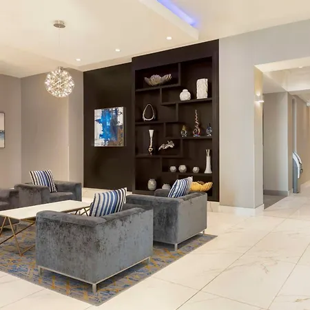 Embassy Suites By Hilton Toronto Airport-3
