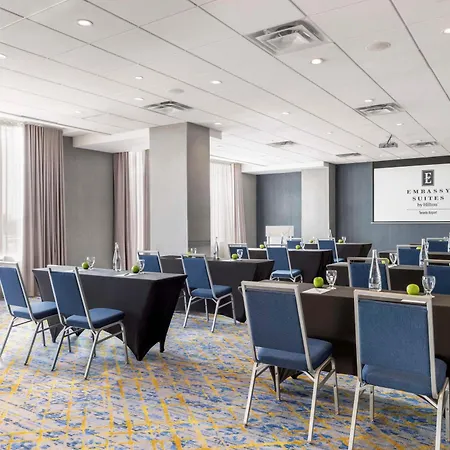 Embassy Suites By Hilton Toronto Airport-2