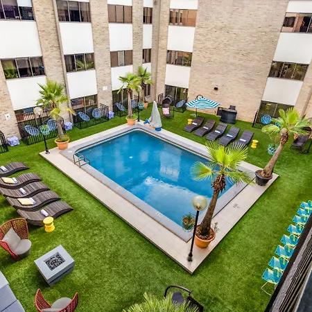 Riverwalk Plaza Hotel-2