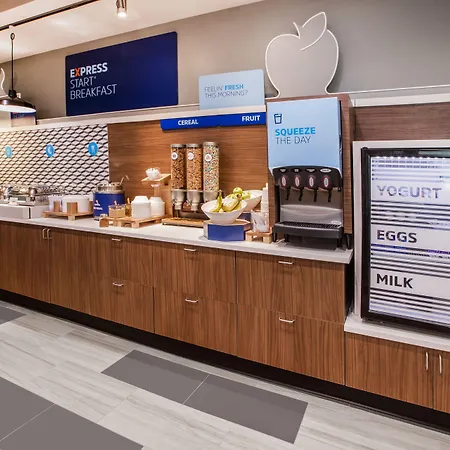 Holiday Inn Express & Suites Golden By Ihg-2