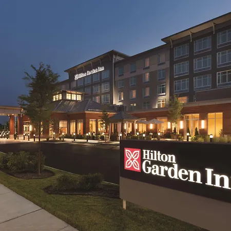 Hilton Garden Inn Boston Logan Airport-3
