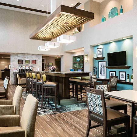 Hampton Inn & Suites-Hudson Wisconsin-3