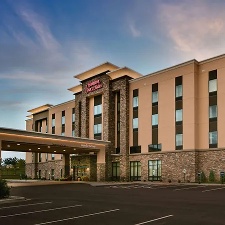 Hampton Inn & Suites-Hudson Wisconsin-2
