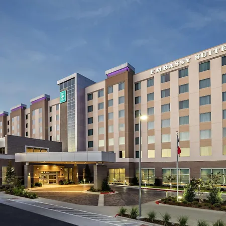 Embassy Suites By Hilton College Station-2