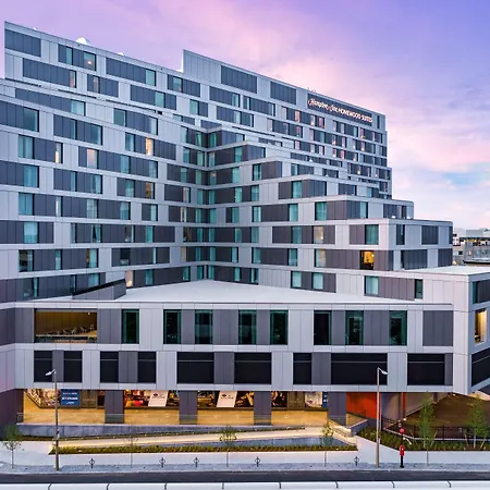 Hampton By Hilton At The Boston Seaport District-3
