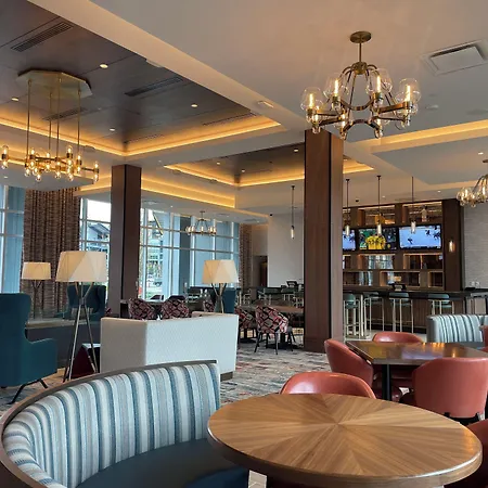 The Landing Hotel At Rivers Casino Pittsburgh-3