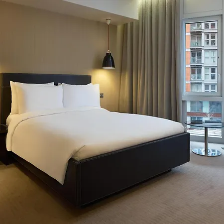 Radisson Blu Hotel, London Canary Wharf East-3